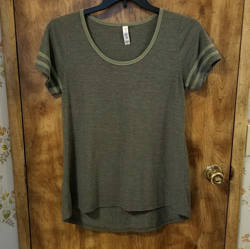 LuLaRoe Tee